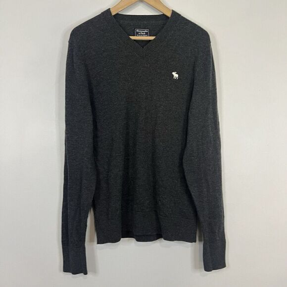 Abercrombie & Fitch Wool Blend Classic V-Neck Sweater M - Picture 1 of 5
